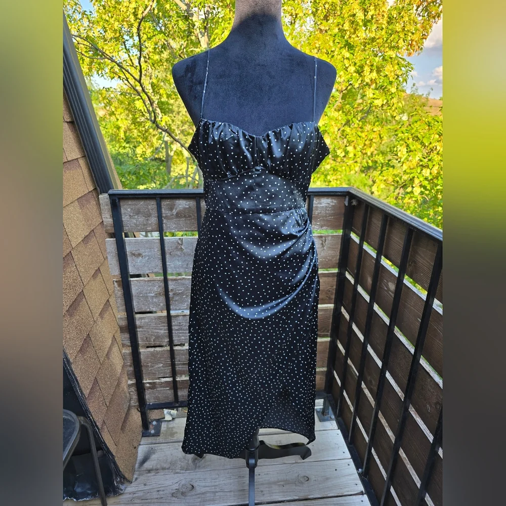 Zara Black and White Polkadot Crossover Dress With Spaghetti Straps - Picture 2 of 10